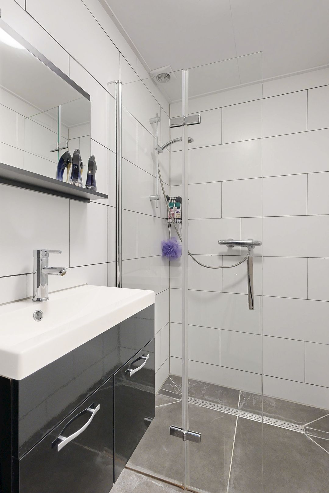 Ground Floor Apartment with Storage in Zevenbergschen Hoek — 26