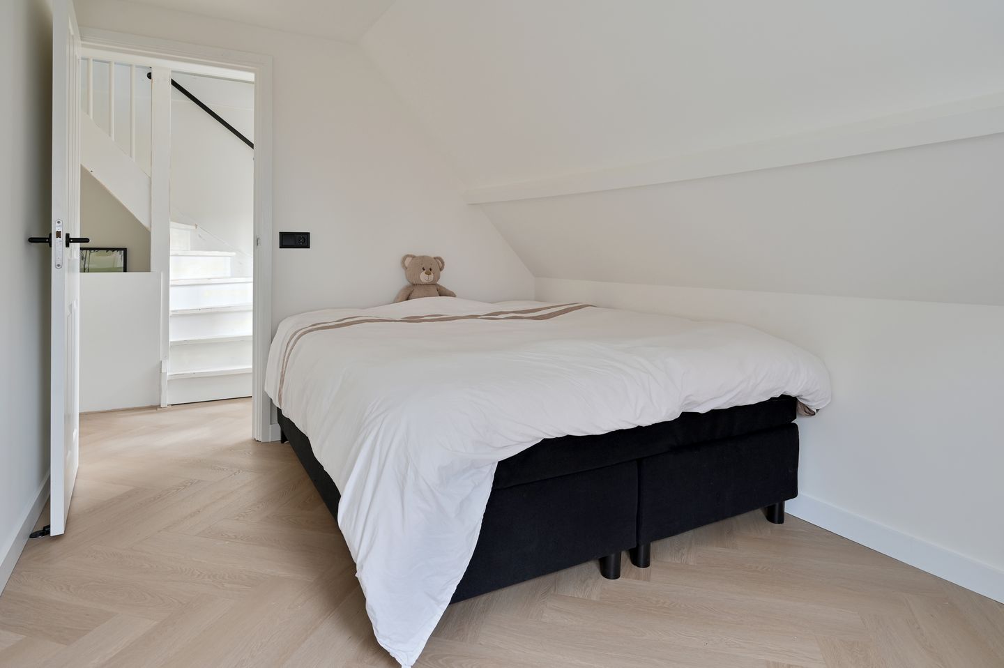 Foto 19 van Essenlaan 143