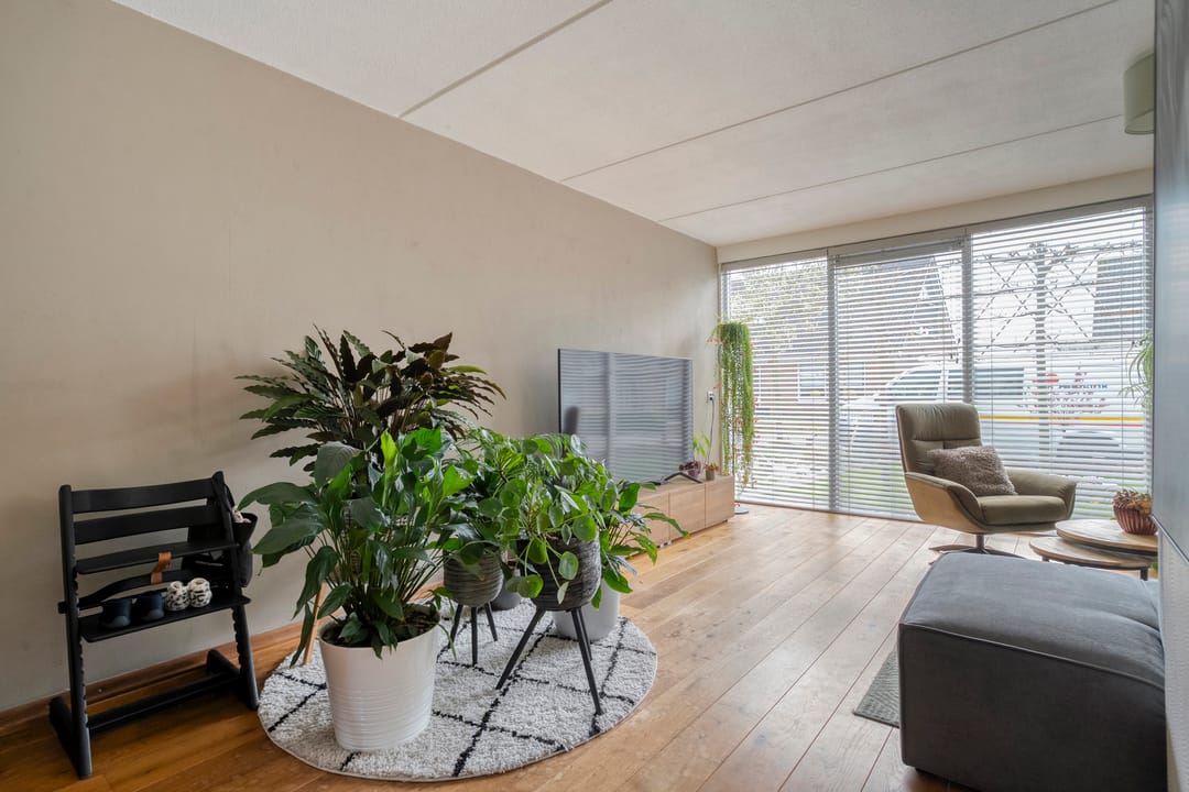 Photo 11 of Van Laakstraat 23