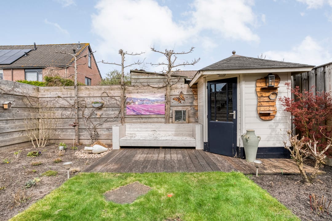 Photo 38 of Van Laakstraat 23