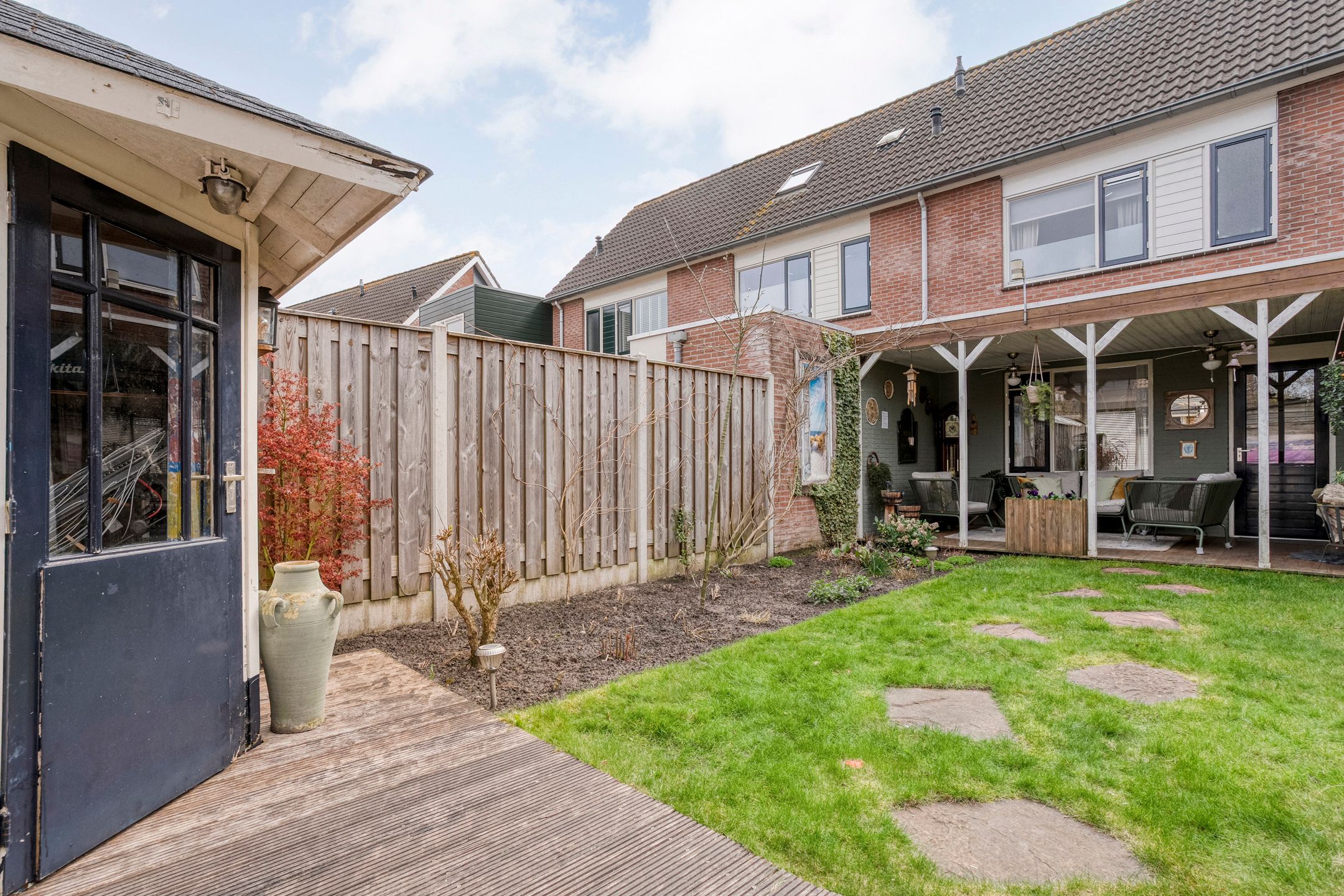 Photo 36 of Van Laakstraat 23