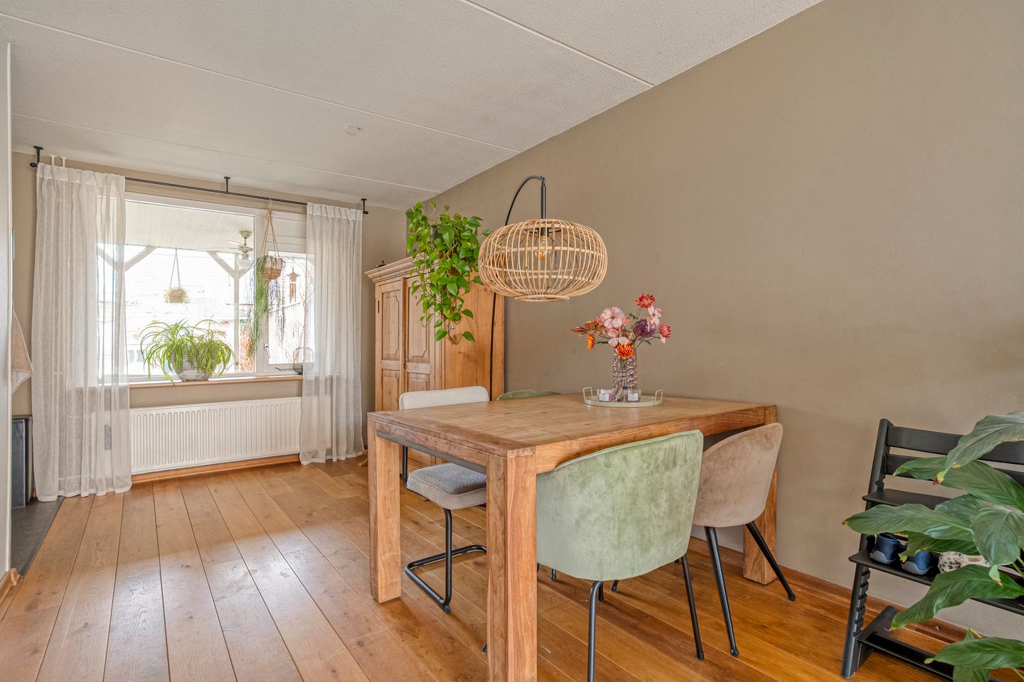 Photo 14 of Van Laakstraat 23