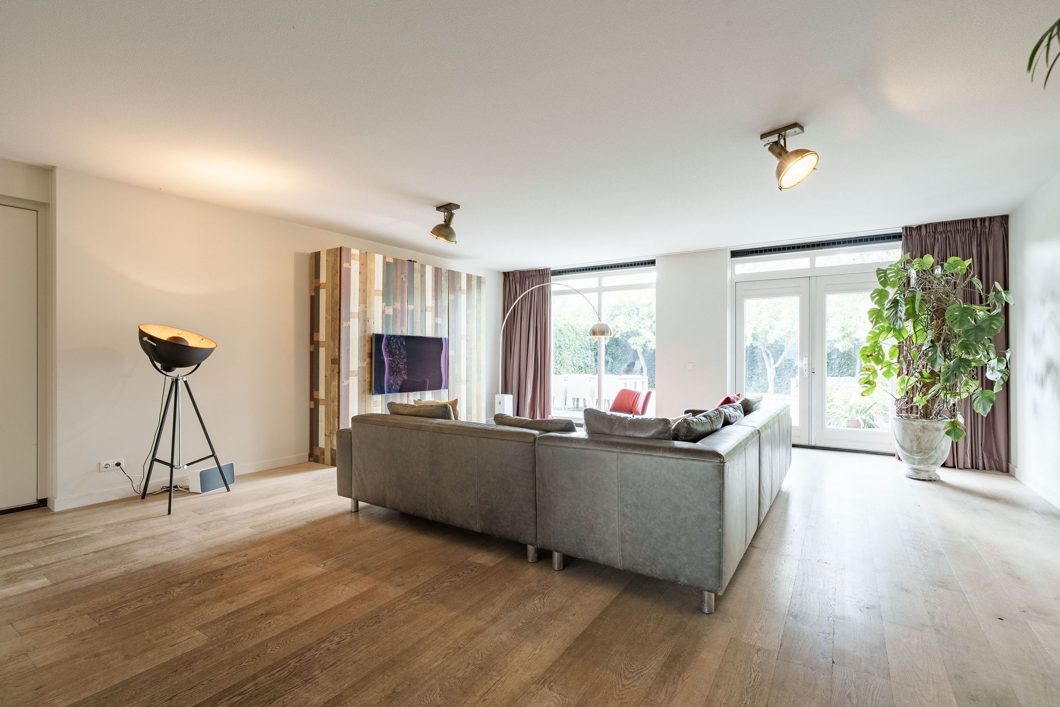 Foto 9 van Elstar 76