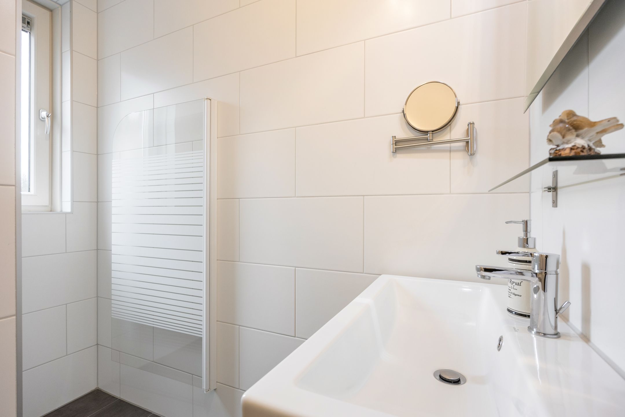 Modern Detached Home with Energy Label A and Two Bathrooms in Grootegast — 42