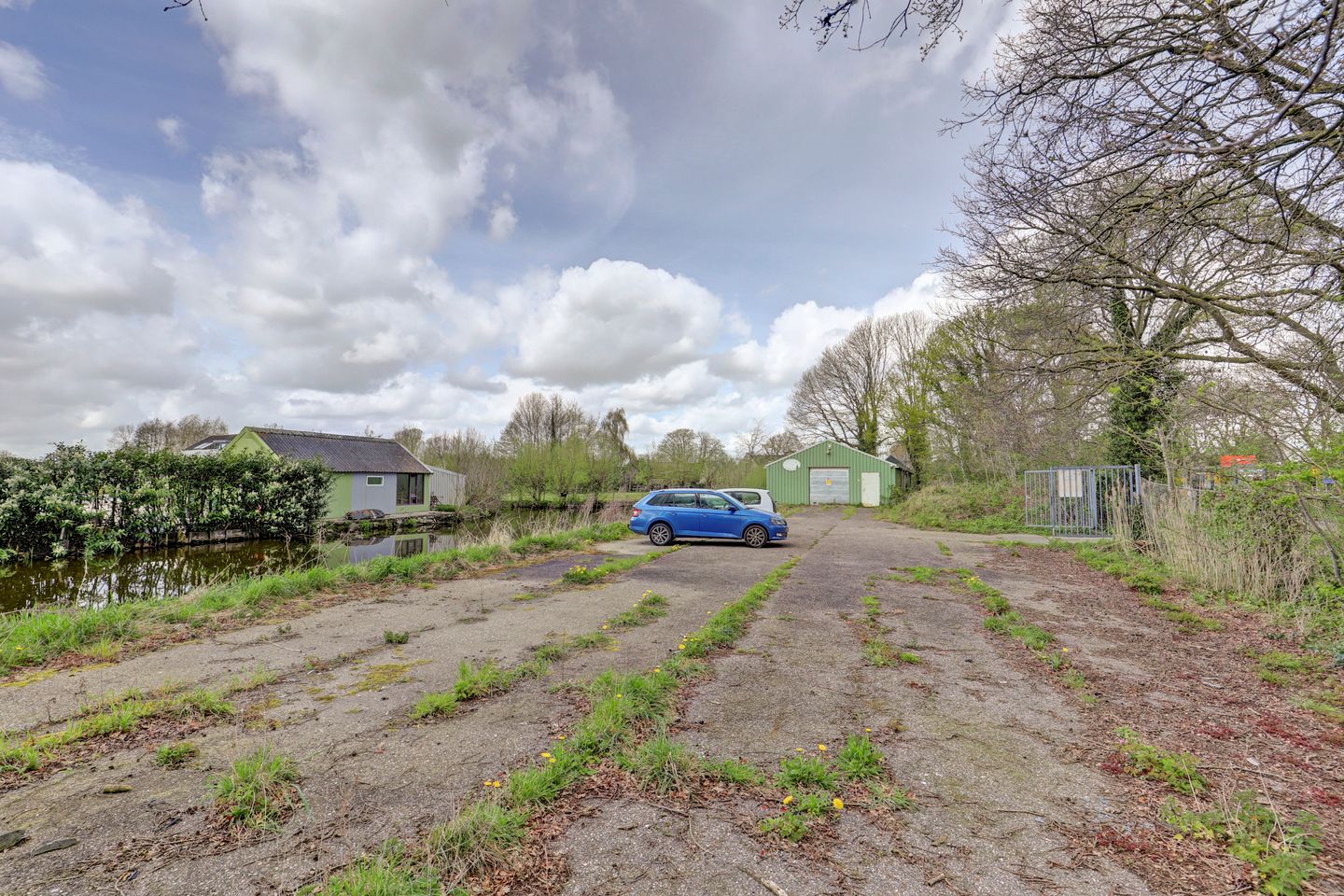 Bekijk foto 5 van De Vaartweg 2