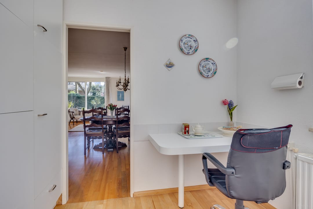 Photo 17 of Tromplaan 18