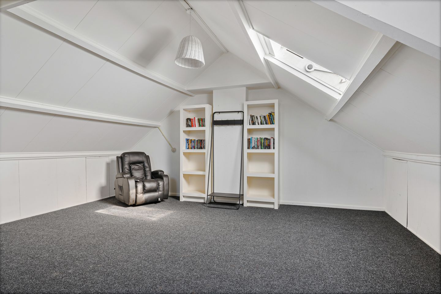 Photo 34 of Bordine 9