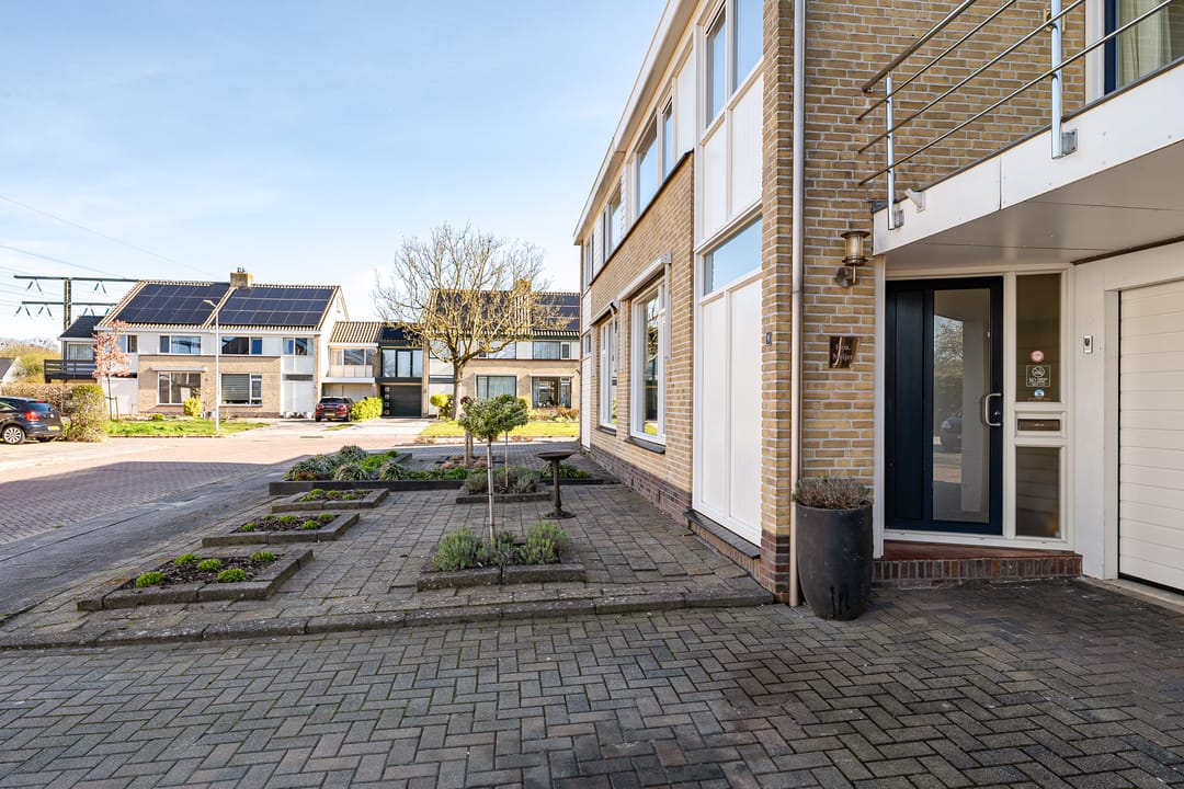 Photo 47 of Bordine 9