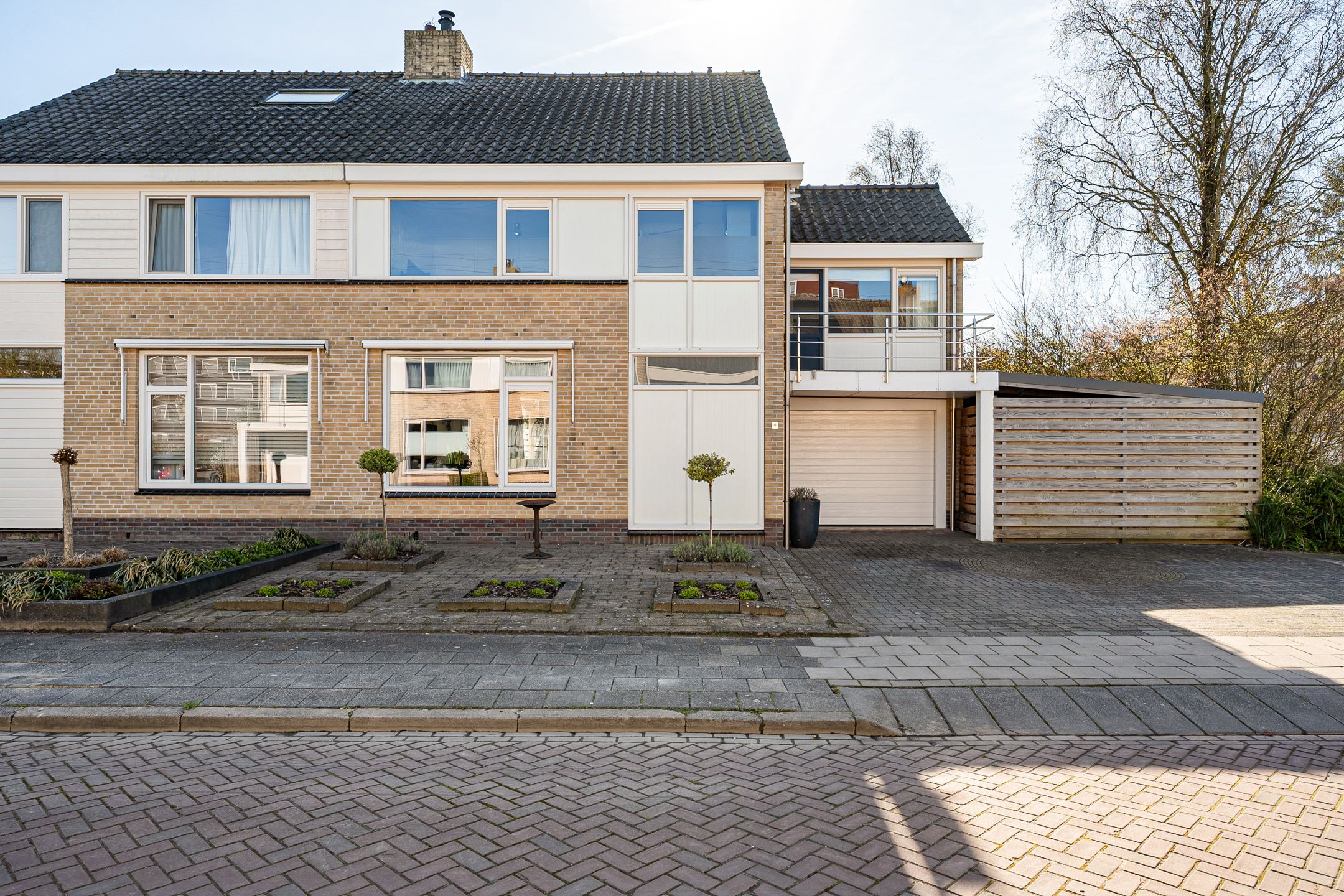 Photo 45 of Bordine 9