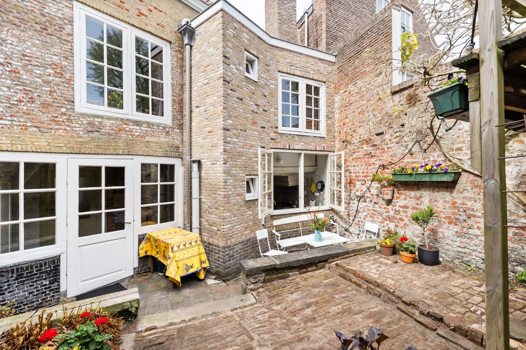 Foto 16 van Latijnse Schoolstraat 15