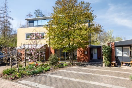 Medler 30 secondary image