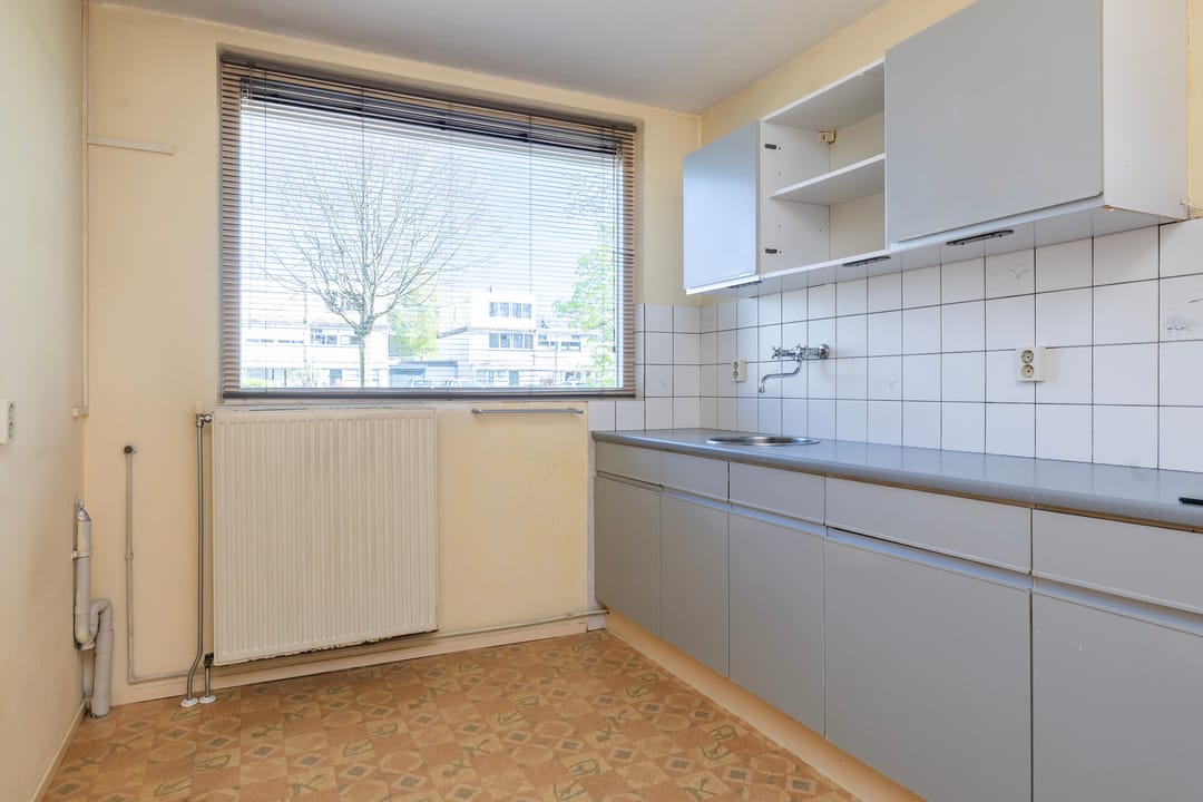 Photo 8 of Rodderikweg 27