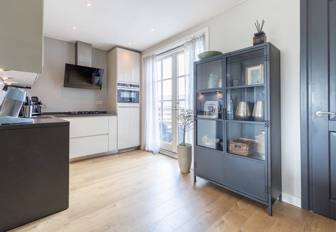 Photo 11 of Aalsmeerderdijk 504