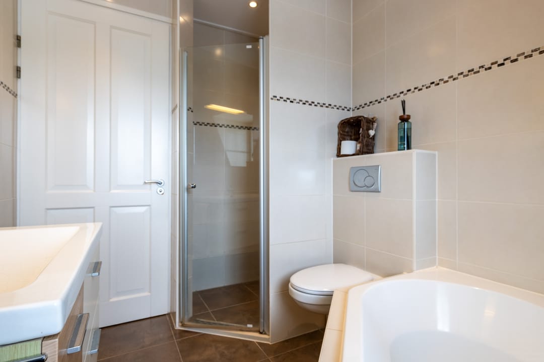 Photo 38 of Aalsmeerderdijk 504