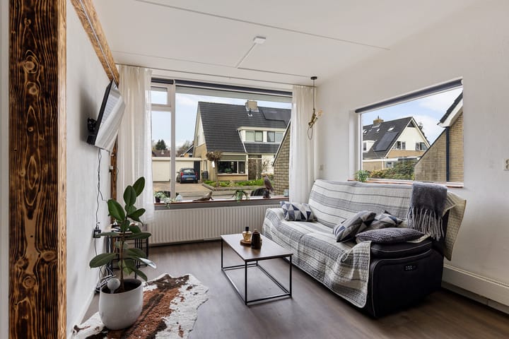 Tussenwoning te koop: Wine 5, Ureterp