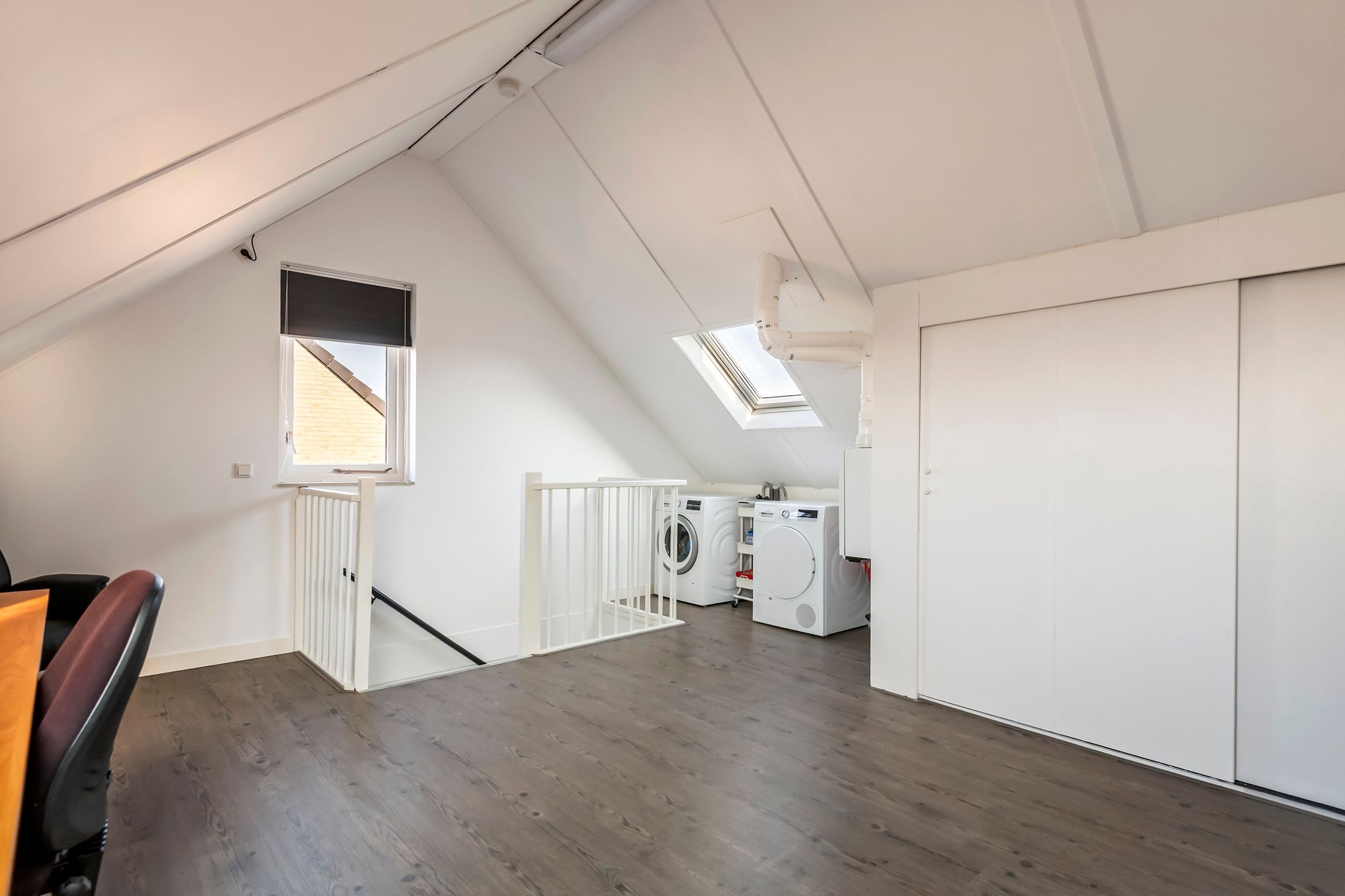 Move-in Ready Semi-Detached Home with Garage and Sunny Garden — 30