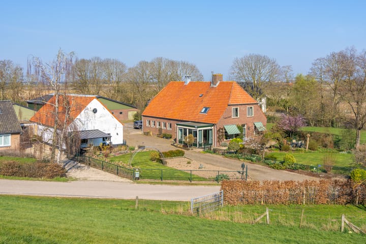 Photo 2 of Kalkestraat 76