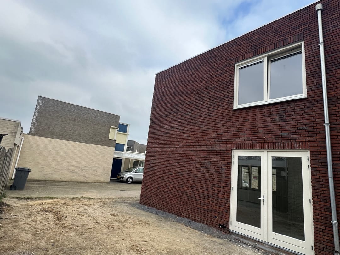Semi-detached new-build home with 3 bedrooms in Steyl Kloosterdorp — 23
