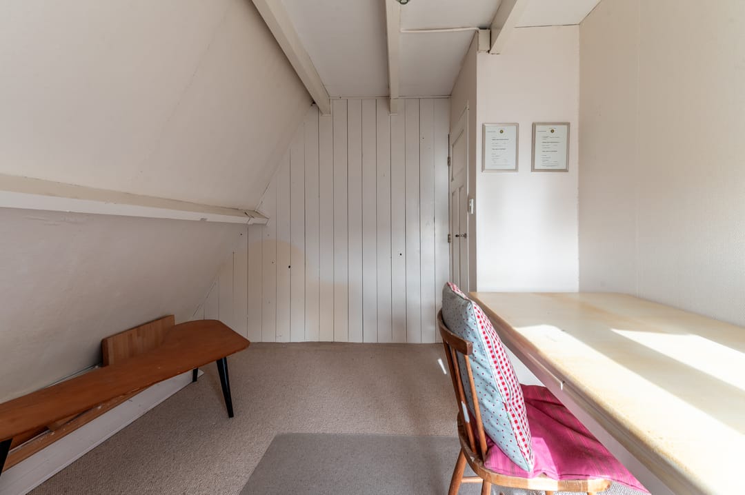 Spacious Family Home with 5 Bedrooms on a Car-Free Path — 38
