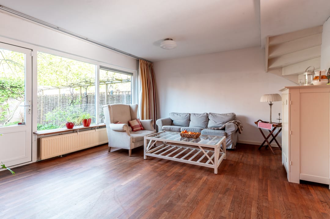 Spacious Family Home with 5 Bedrooms on a Car-Free Path — 7