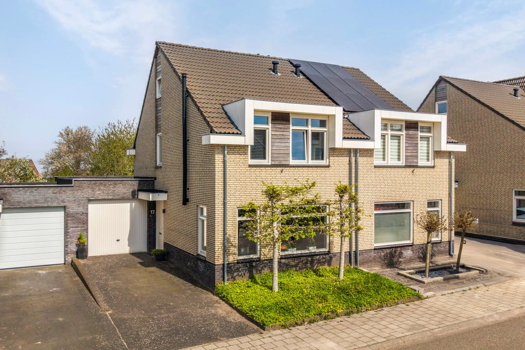 Foto 1 van Klaverweerd 17