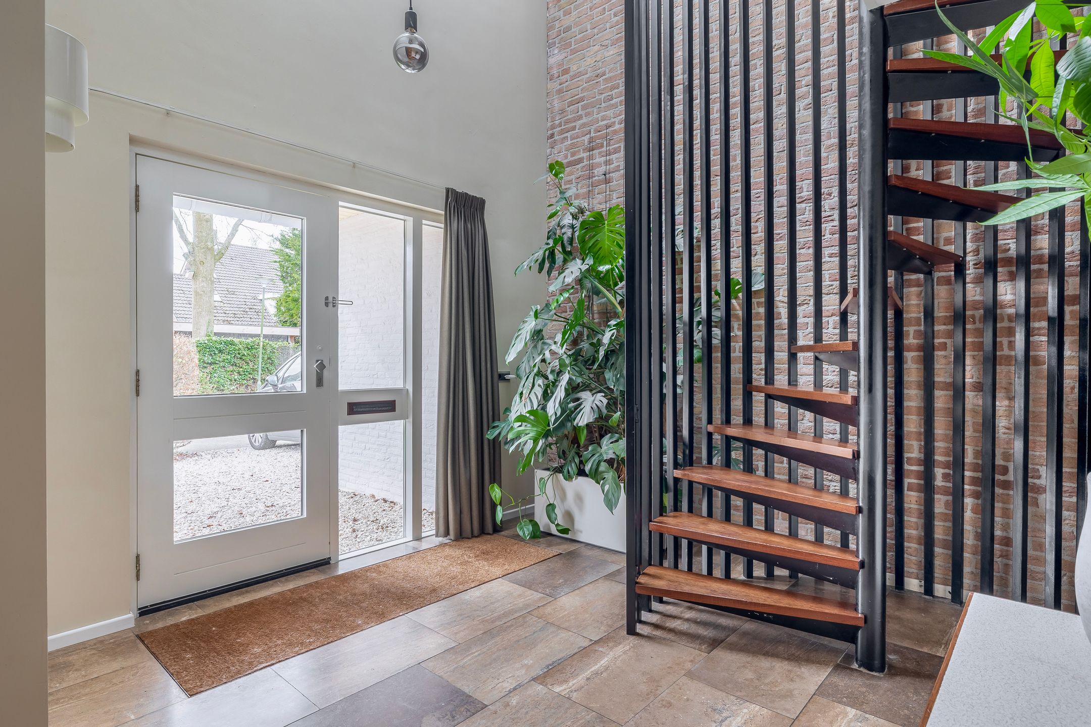 Foto 9 van Augusta de Witstraat 40