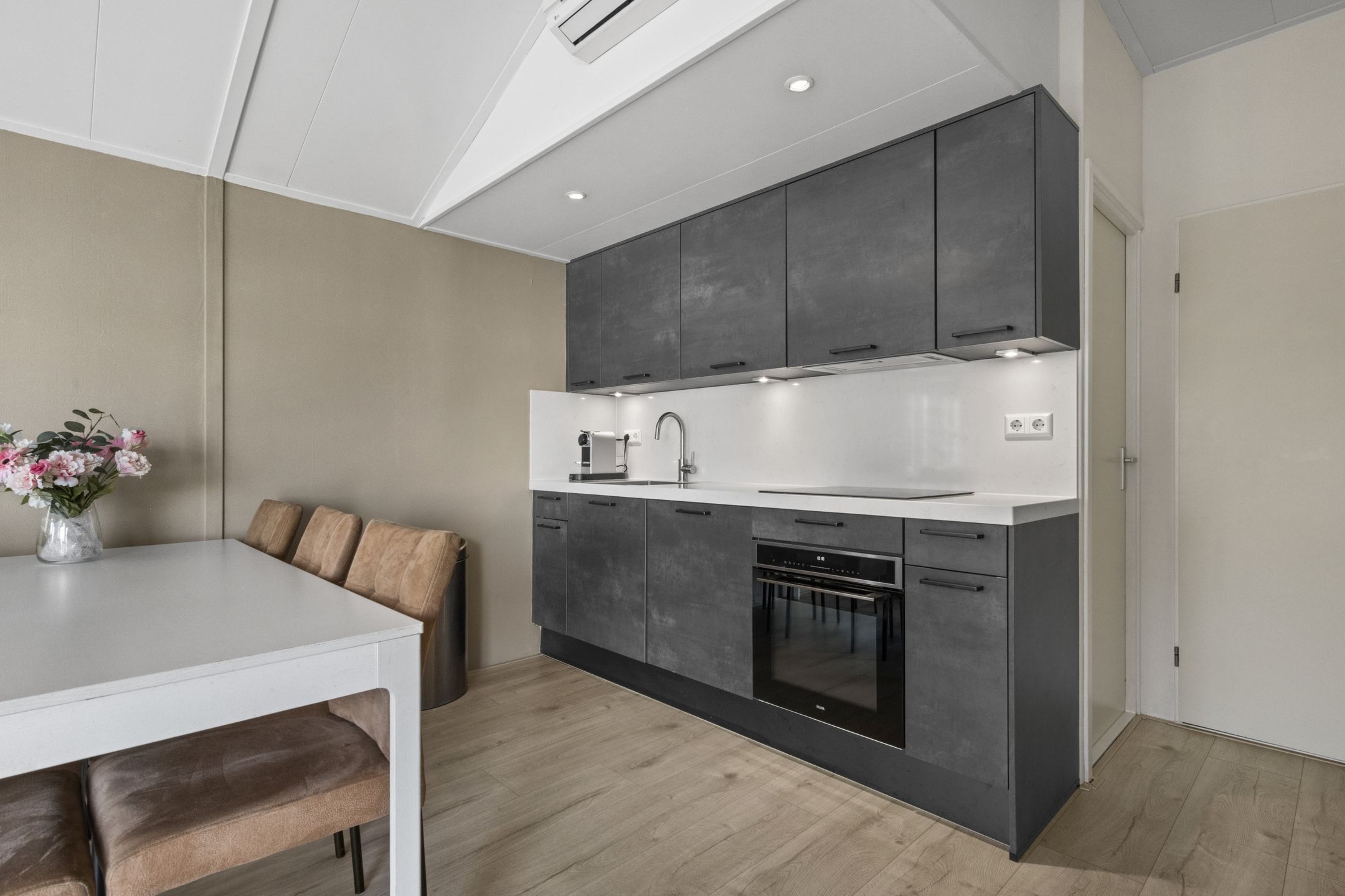 Photo 6 of Bloklaan 22-AGP31