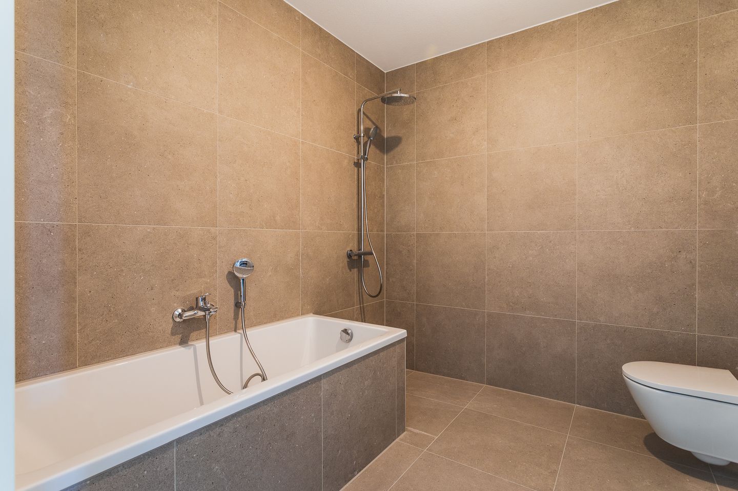 Foto 25 van Hellingkade 140