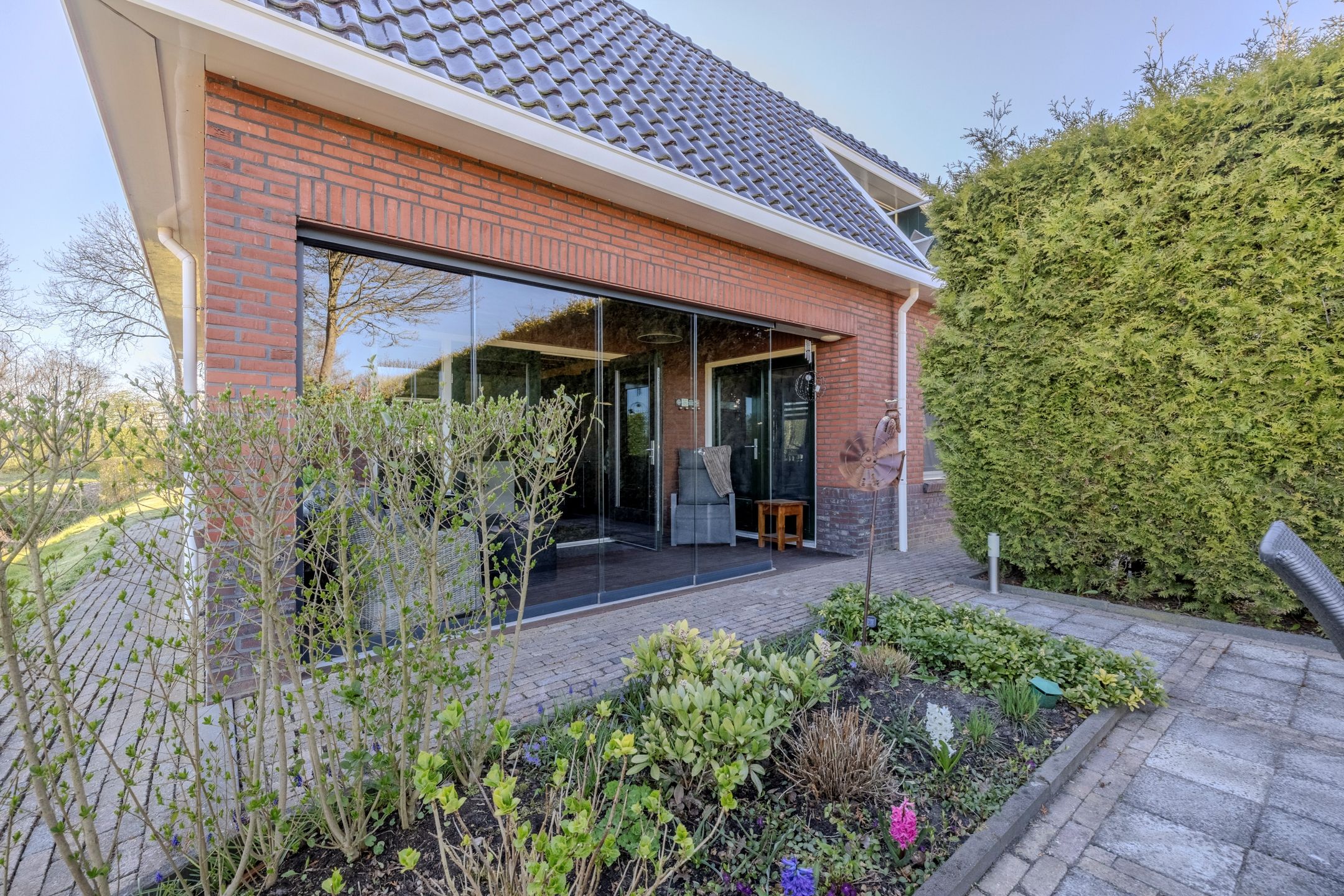 Foto 75 van Uithuizerweg 17