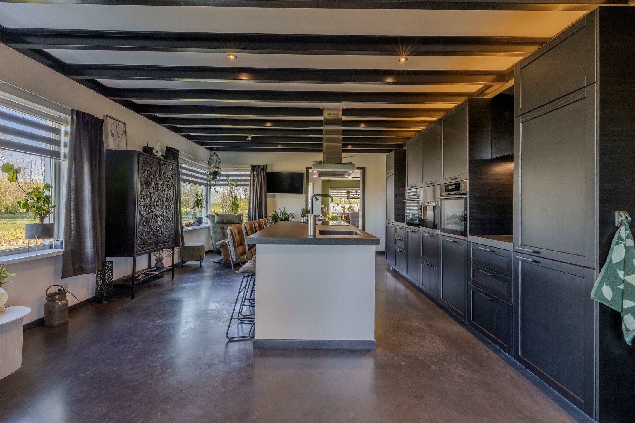 Foto 33 van Uithuizerweg 17