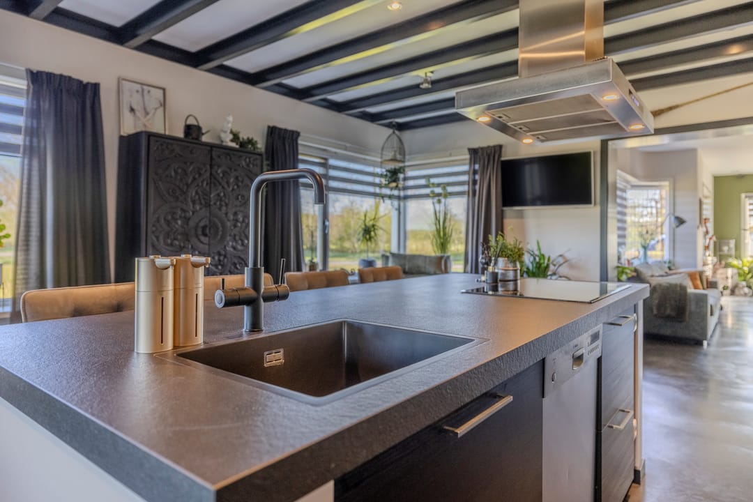 Foto 32 van Uithuizerweg 17