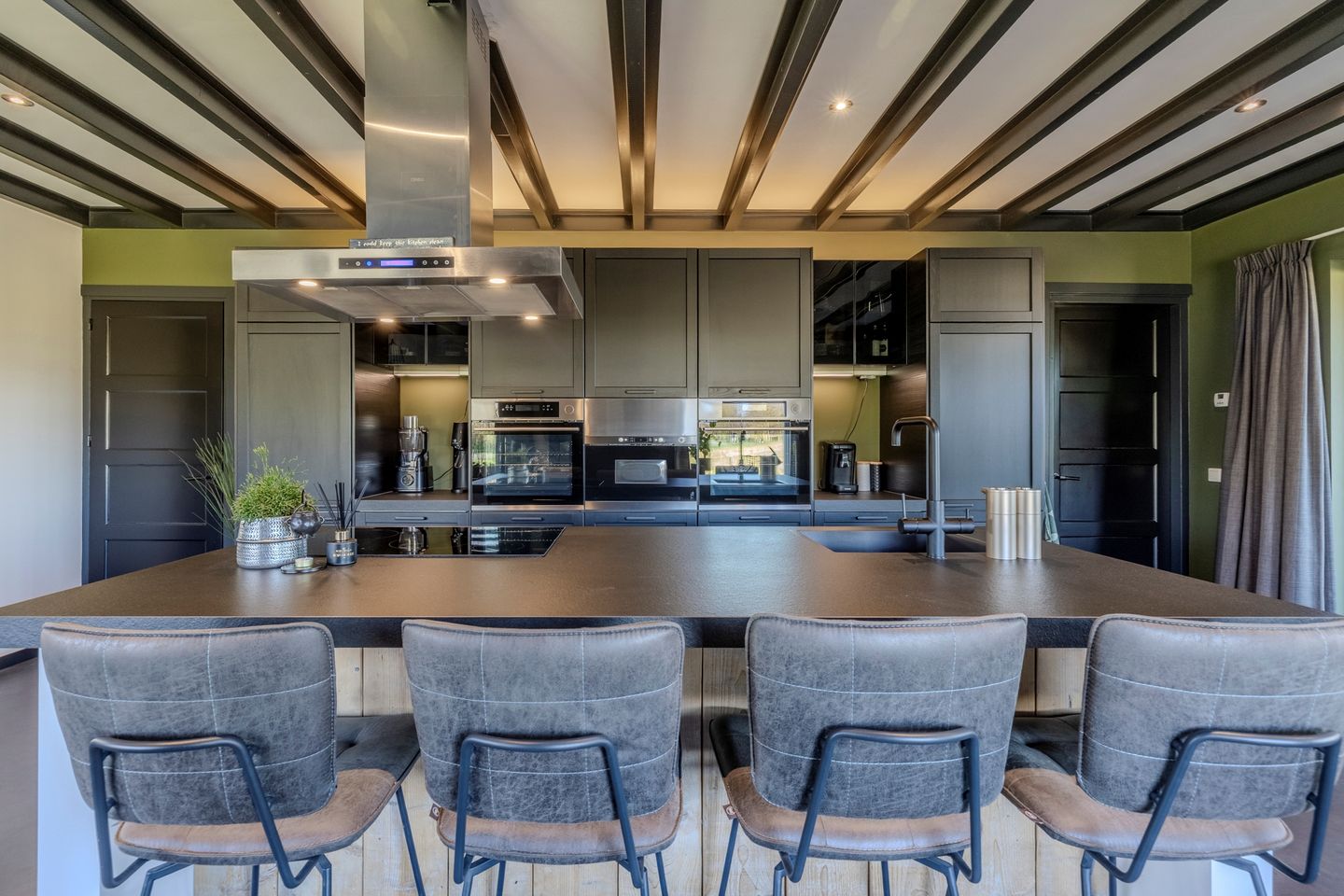 Foto 29 van Uithuizerweg 17