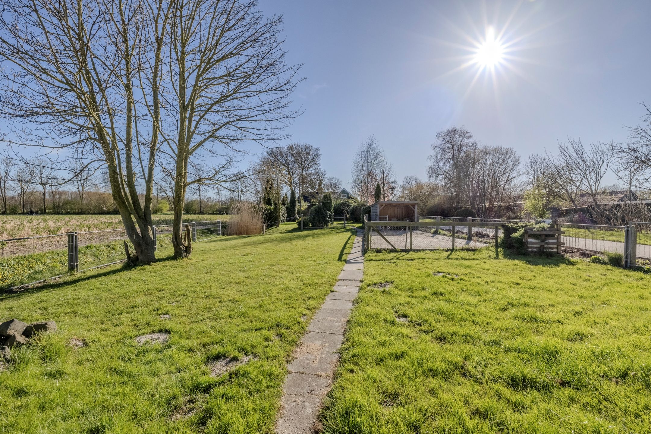 Foto 102 van Uithuizerweg 17