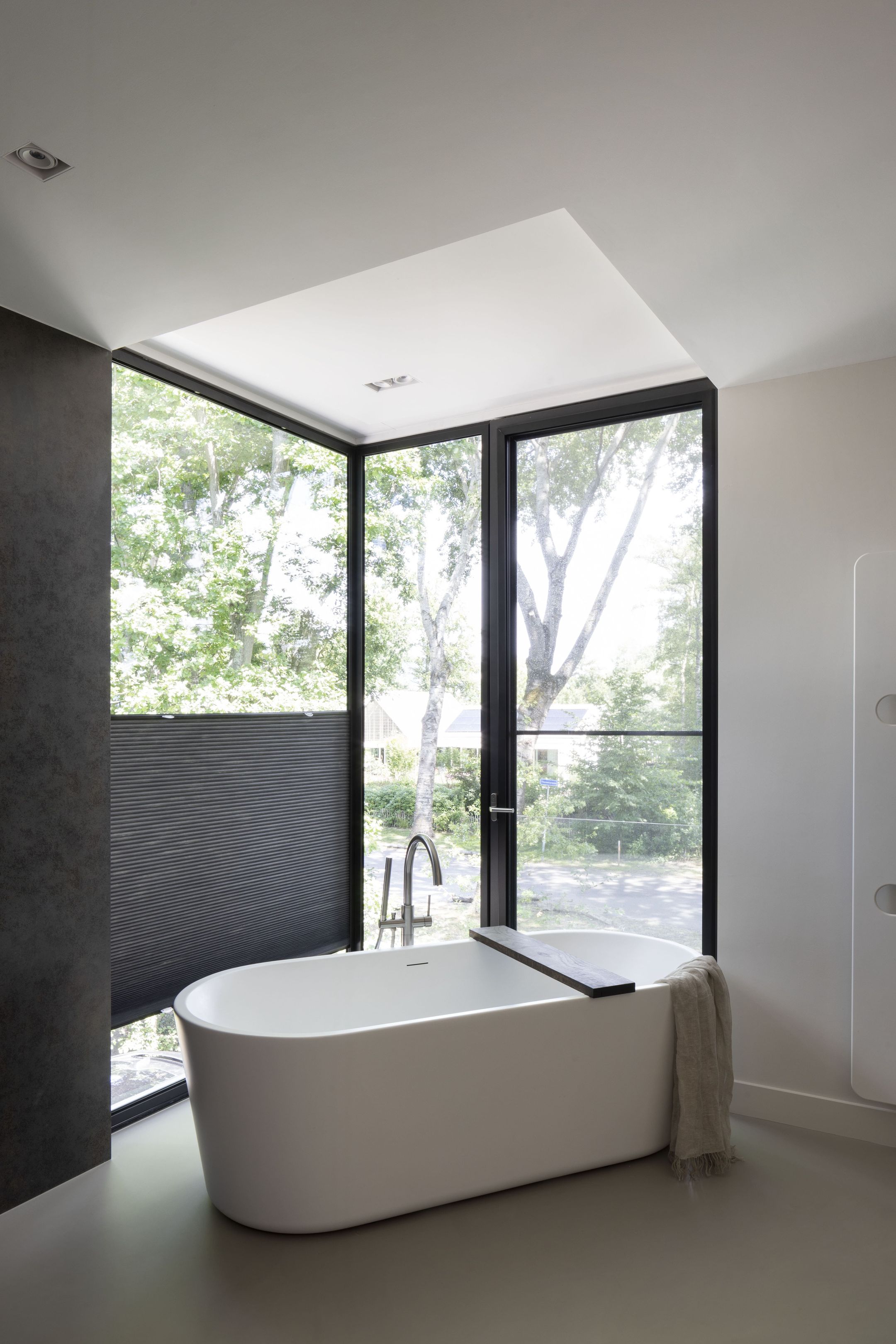 Foto 18 van Bernadettelaan 1