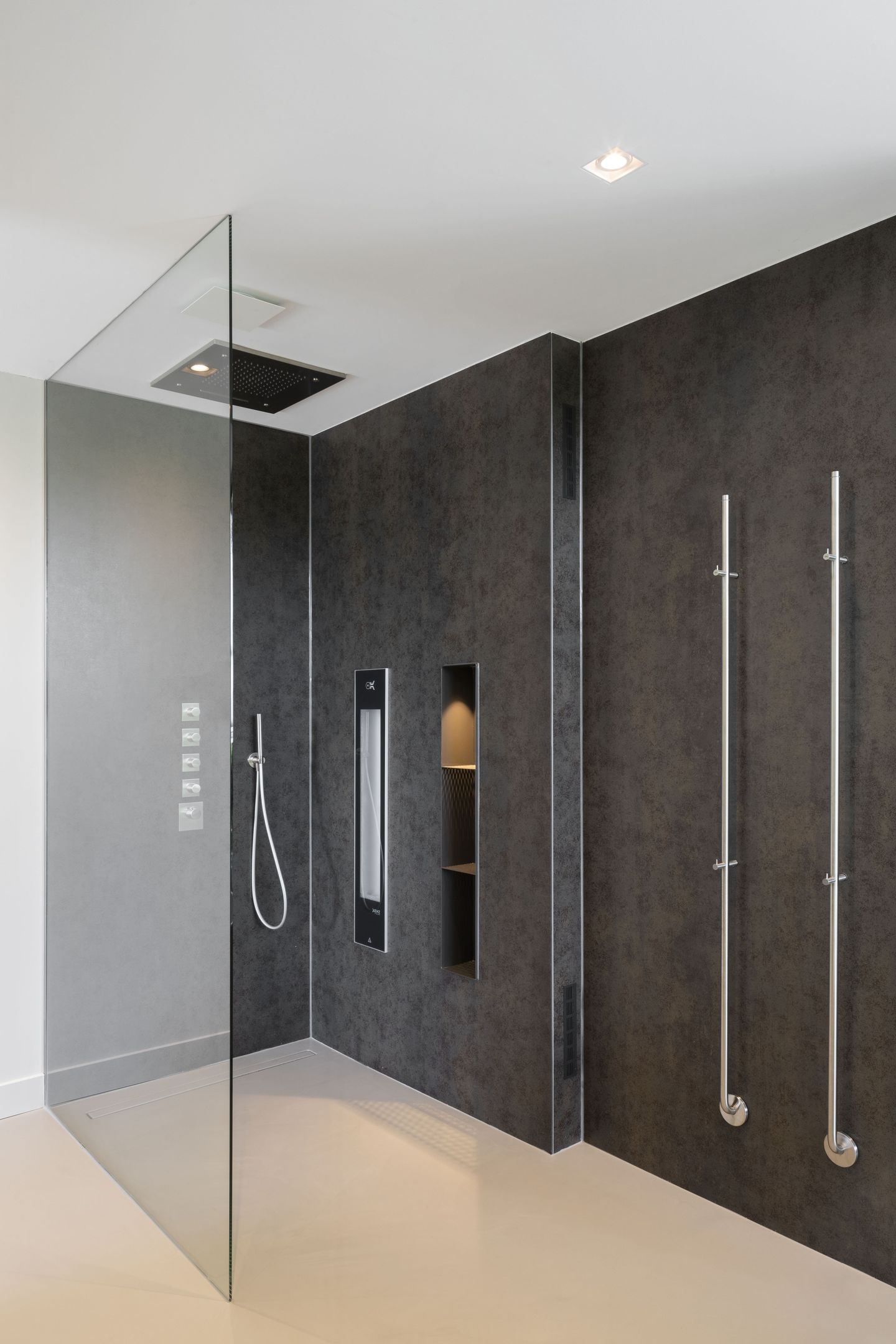 Foto 20 van Bernadettelaan 1