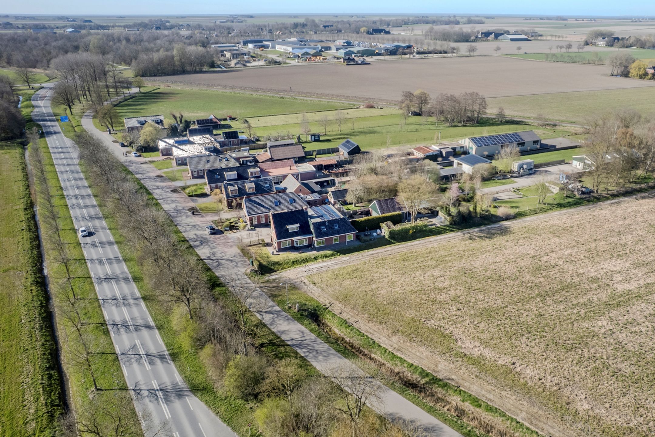 Foto 111 van Uithuizerweg 17