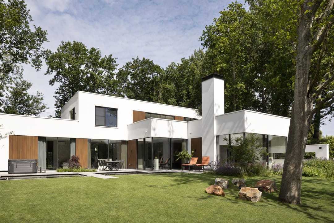 Foto 1 van Bernadettelaan 1