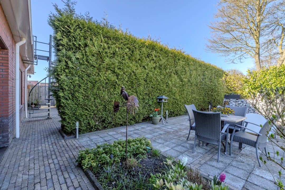 Foto 83 van Uithuizerweg 17