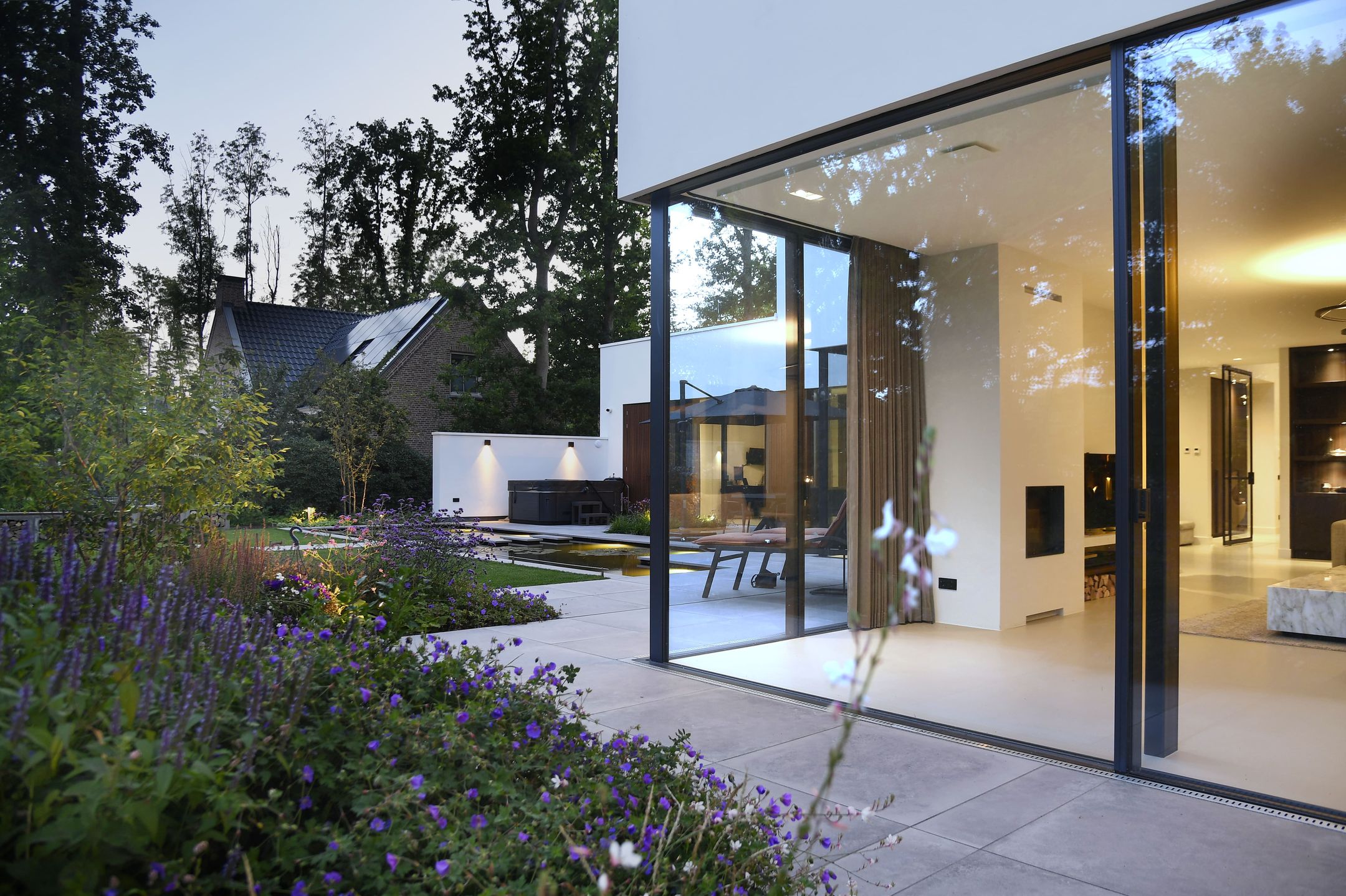 Foto 27 van Bernadettelaan 1