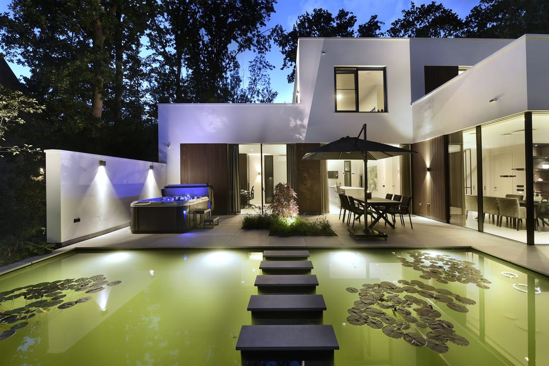 Foto 28 van Bernadettelaan 1