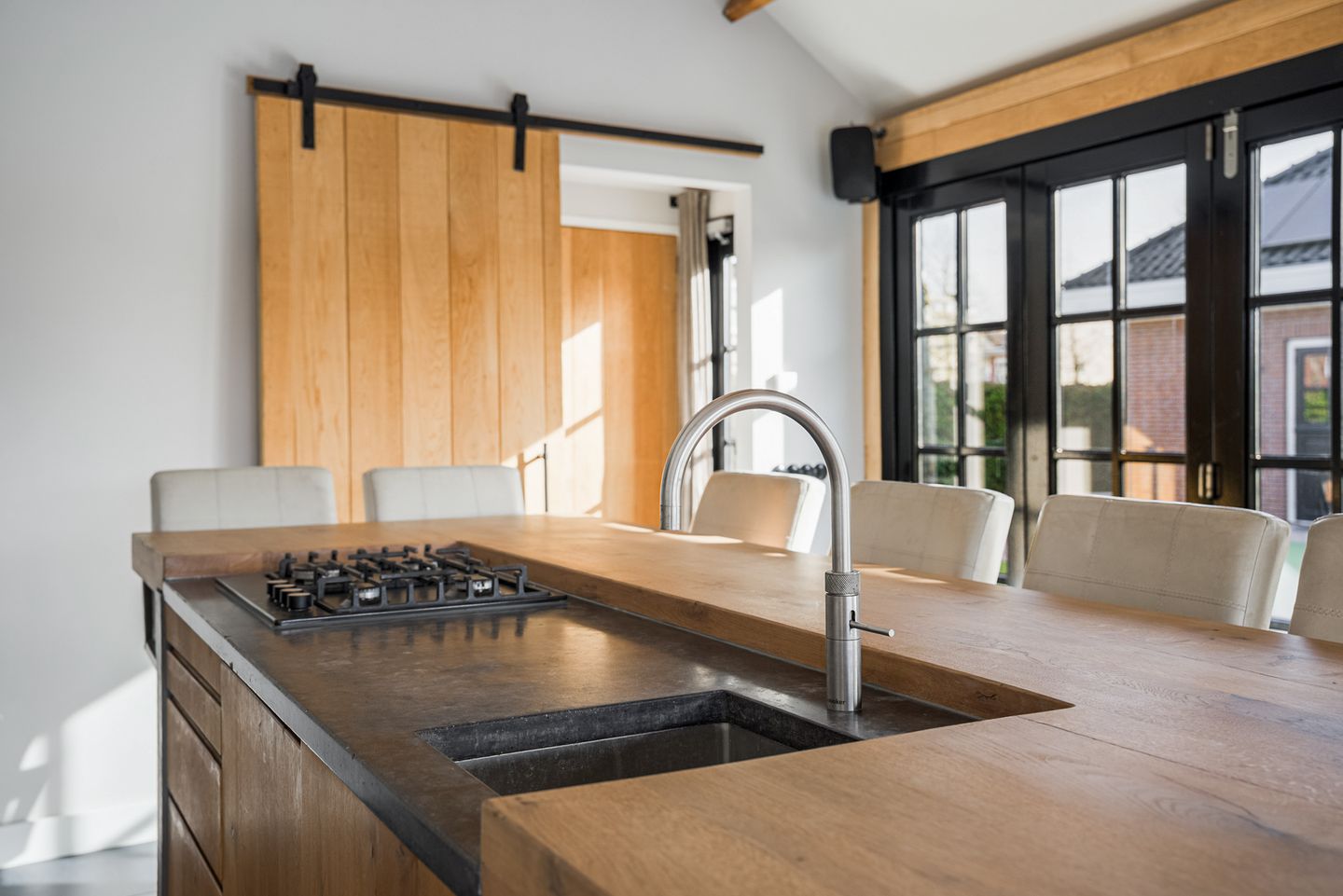 Foto 25 van Kloosring 10