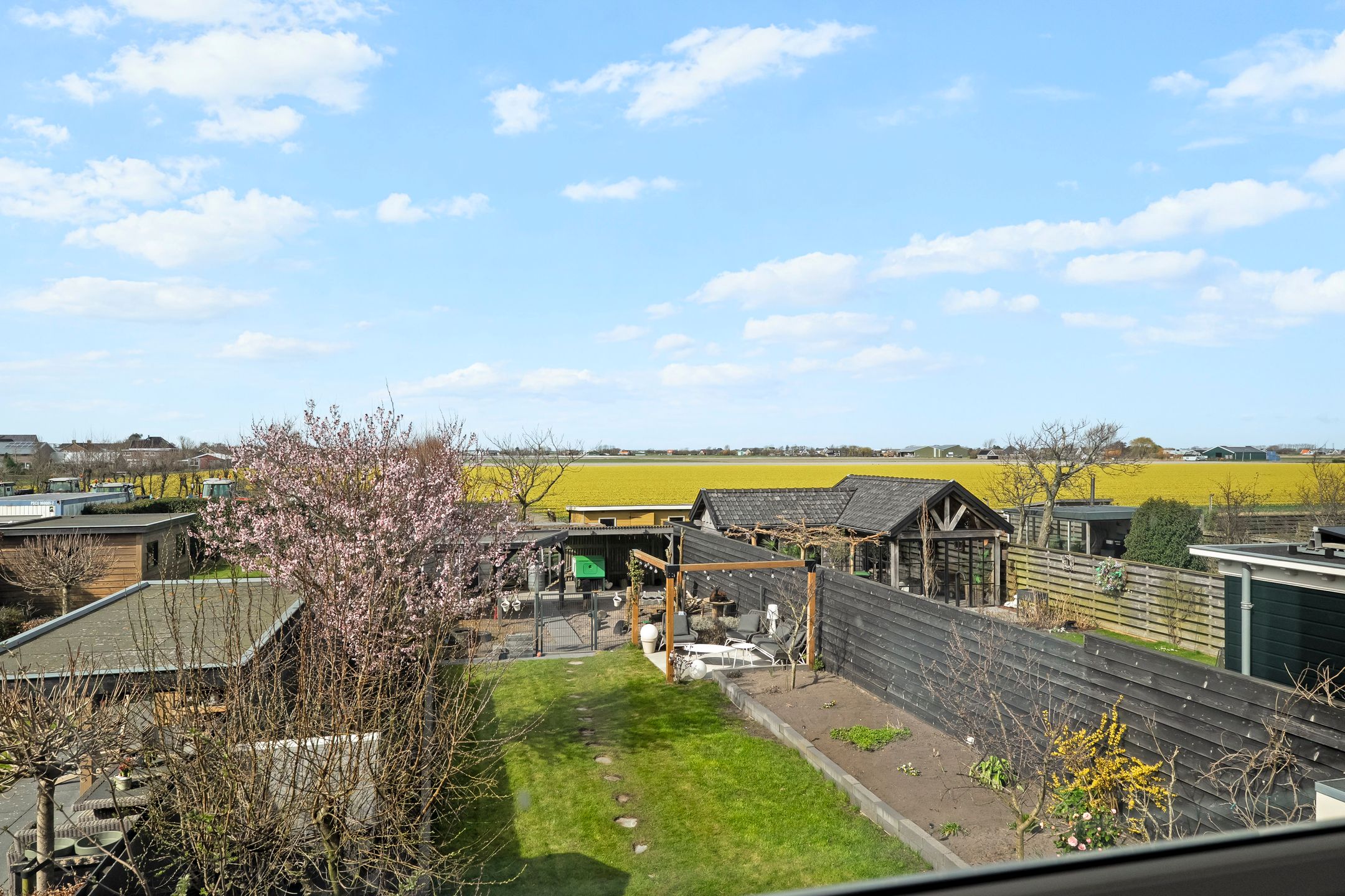 Foto 51 van Burg. Lovinkstraat 9-B