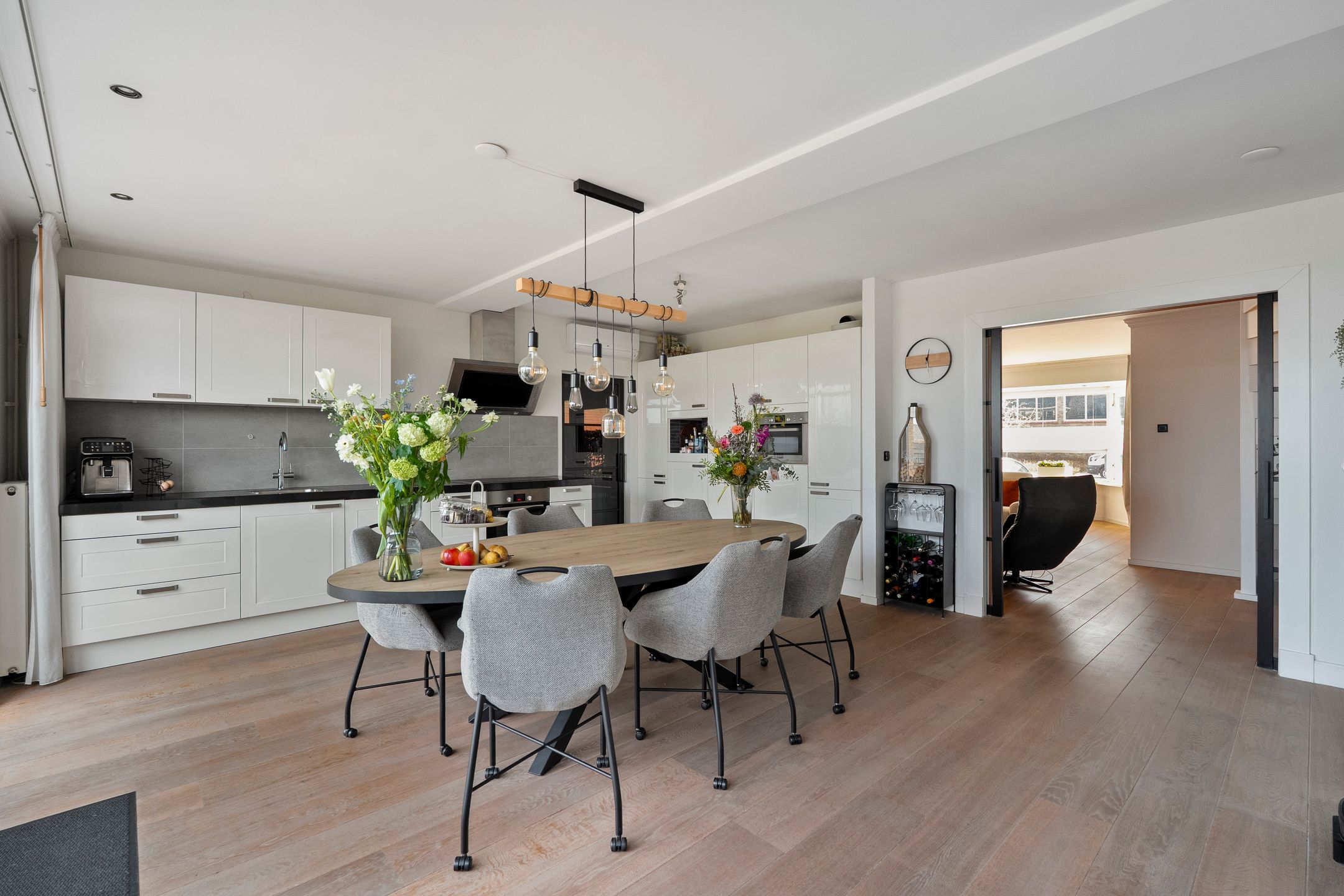 Foto 3 van Burg. Lovinkstraat 9-B