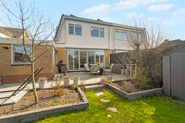 Photo 4 of Burg. Lovinkstraat 9-B