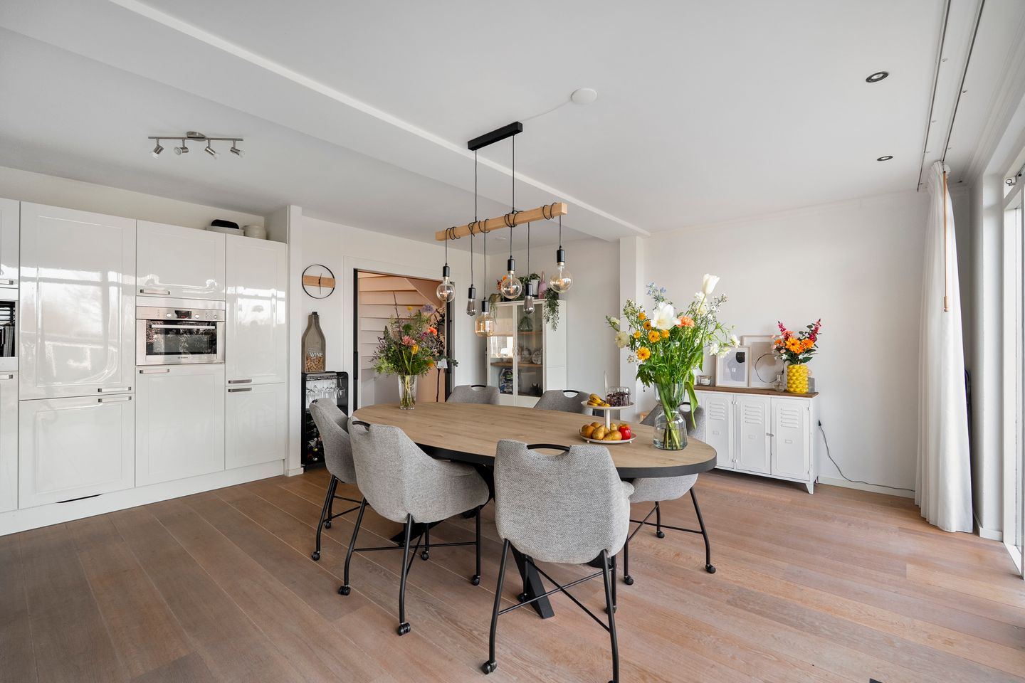 Foto 20 van Burg. Lovinkstraat 9-B