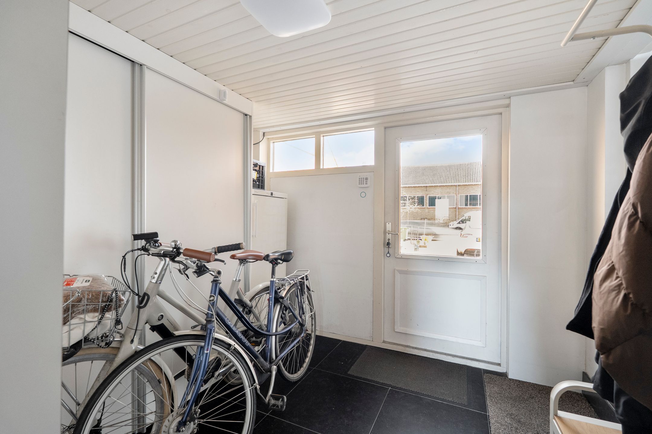 Foto 27 van Burg. Lovinkstraat 9-B