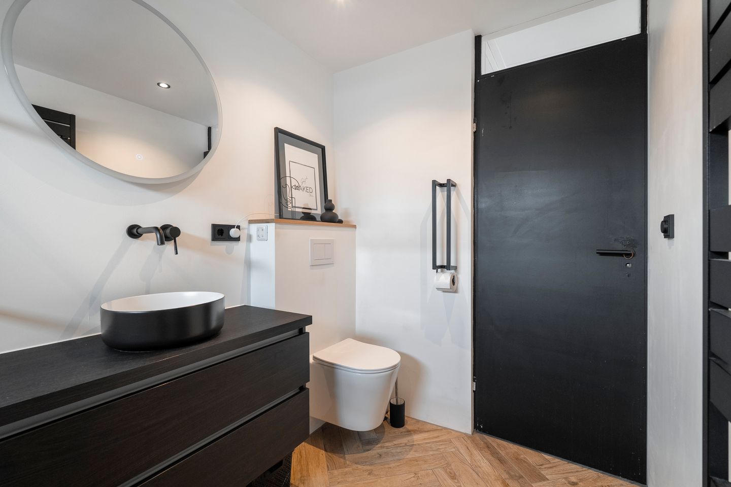 Foto 40 van Burg. Lovinkstraat 9-B