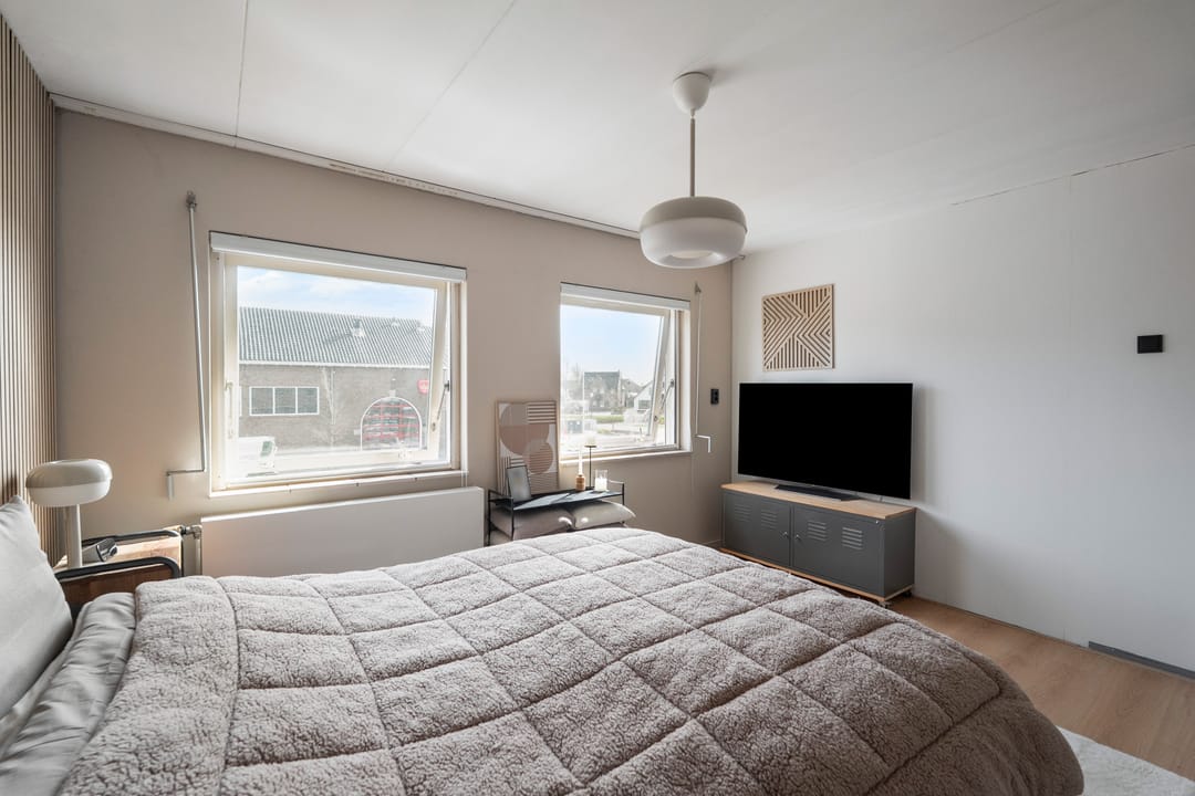 Foto 38 van Burg. Lovinkstraat 9-B