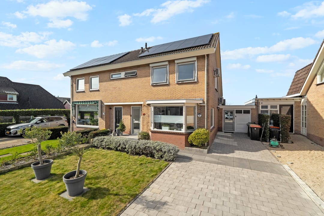 Foto 8 van Burg. Lovinkstraat 9-B