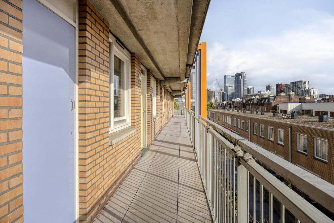 Photo 2 of Nieuwe Binnenweg 125-E